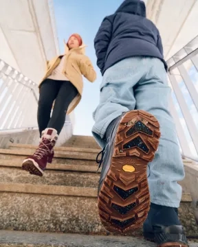 lowa-cold-weather-boots